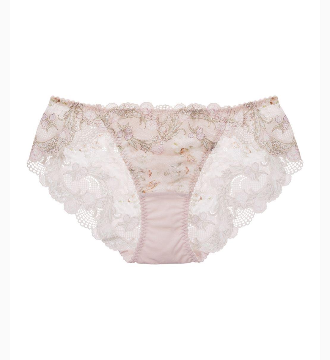 Peachy Cleavage Printed Stretch Lace Shorts
